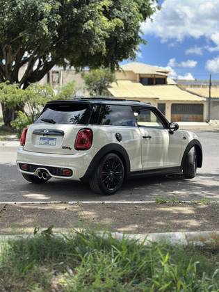 MINI COOPER 2.0 S EXCLUSIVE 16V TURBO GASOLINA 2P AUTOMÁTICO MINI COOPER 2.0 S EXCLUSIVE 16V TURBO GASOLINA 2P AUTOMÁTICO
